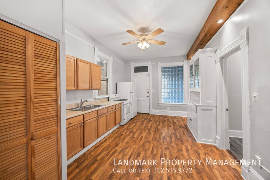 1124 N Wolcott Ave Unit 2 property image