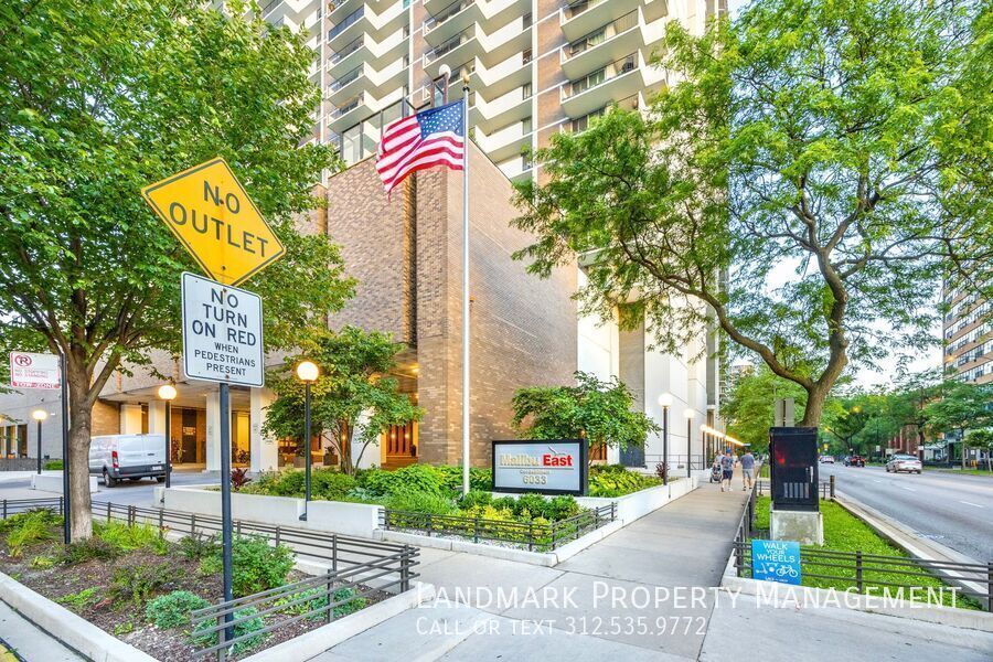 6033 N Sheridan Unit 35D property image