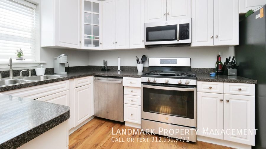 4537 S King Drive Unit 3 property image