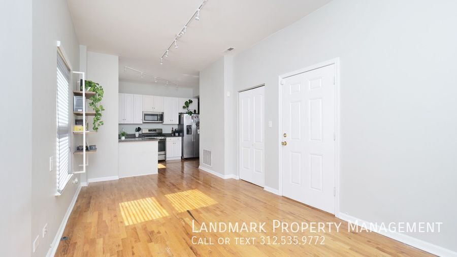 4537 S King Drive Unit 3 property image
