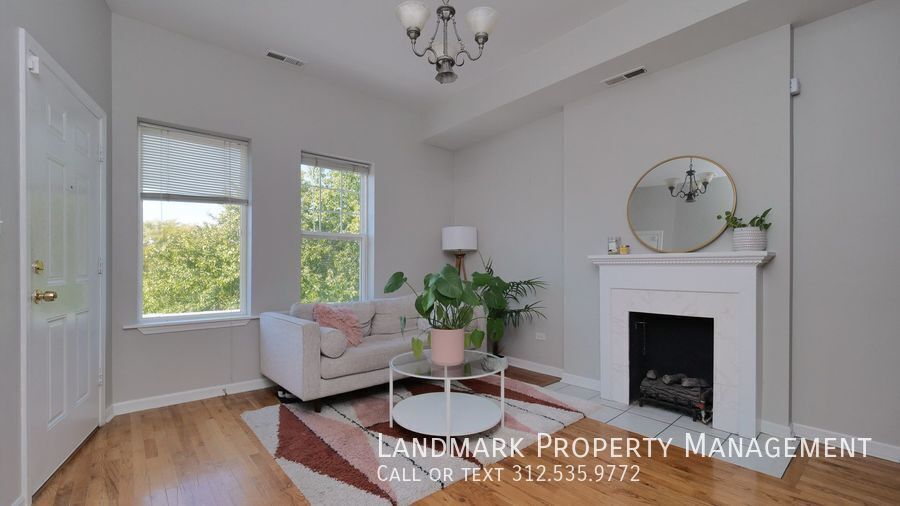 4537 S King Drive Unit 3 property image