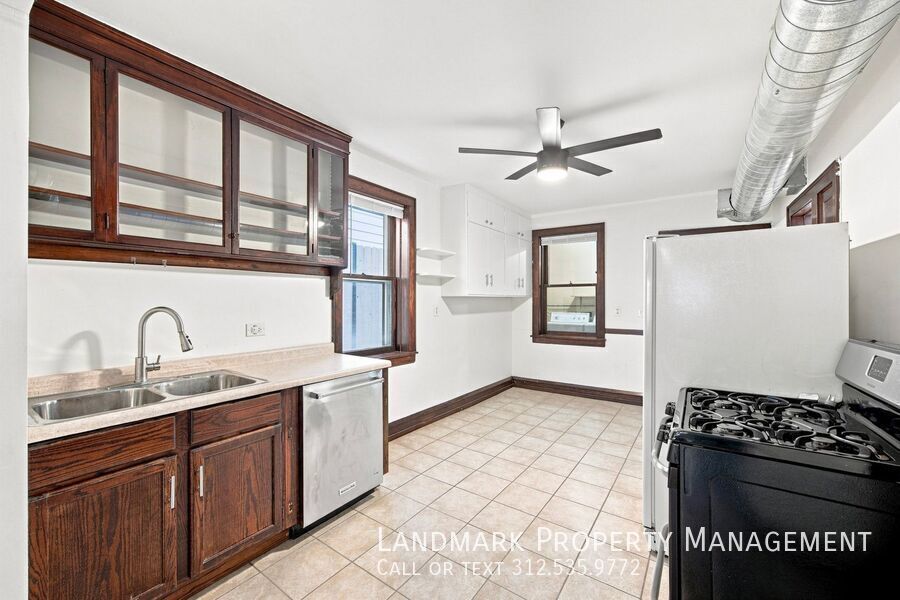 2962 N Allen Ave Unit B property image