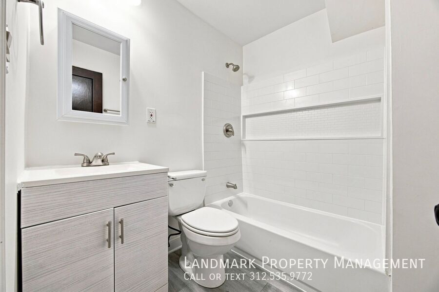 2962 N Allen Ave Unit B property image