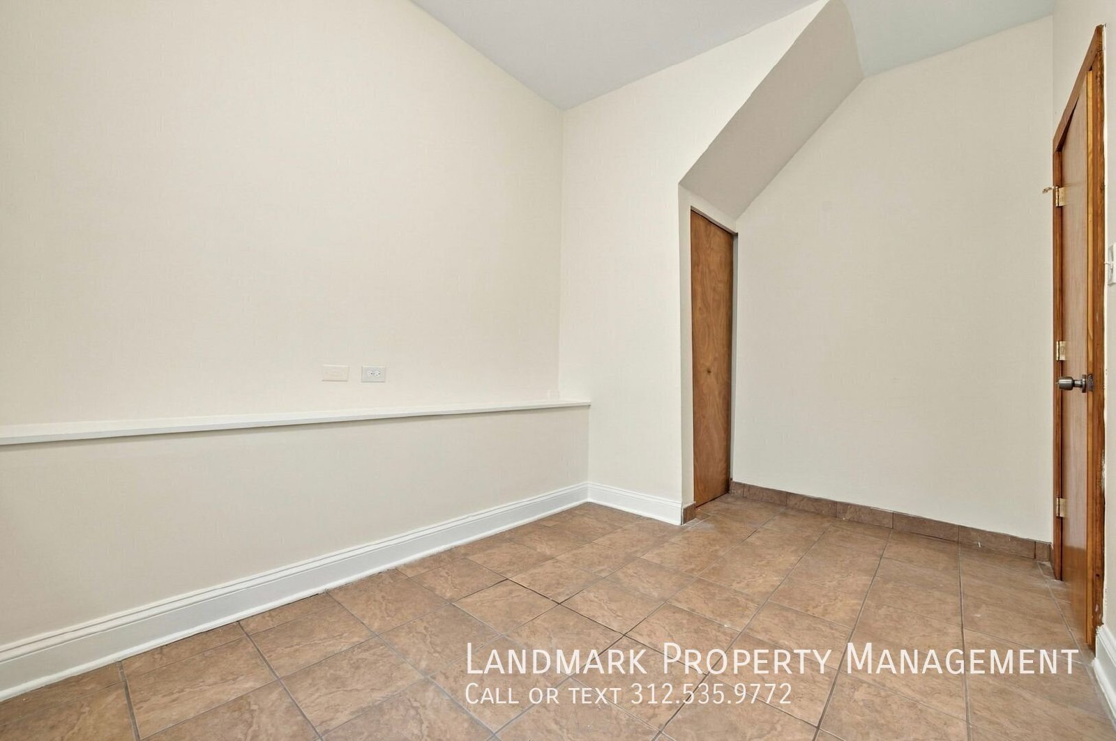 1340 N Rockwell St Unit 1 property image