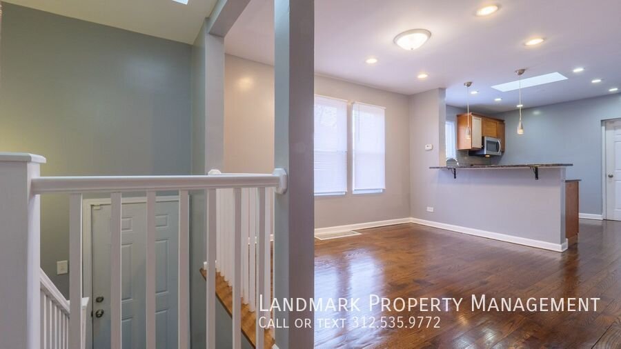 9521 S Yale Ave property image