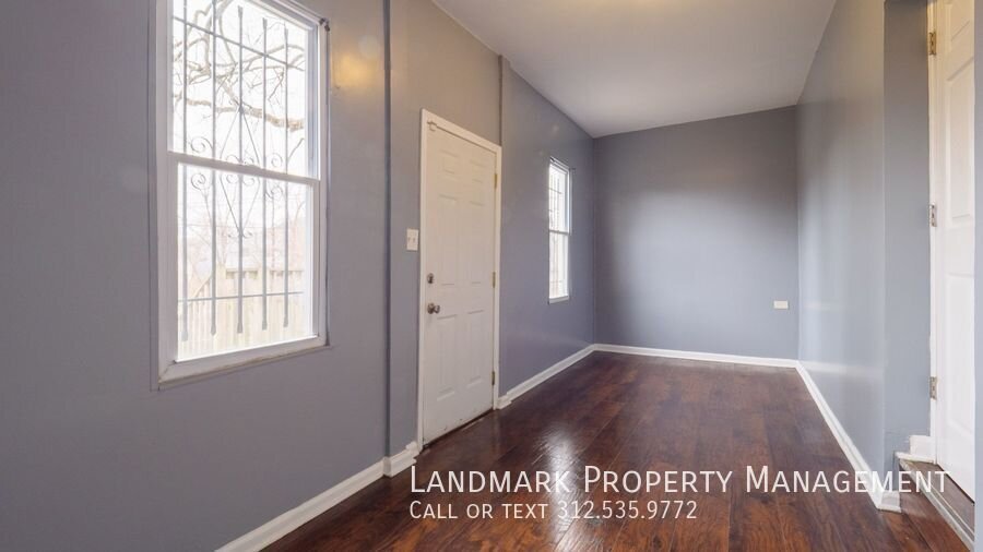 9521 S Yale Ave property image
