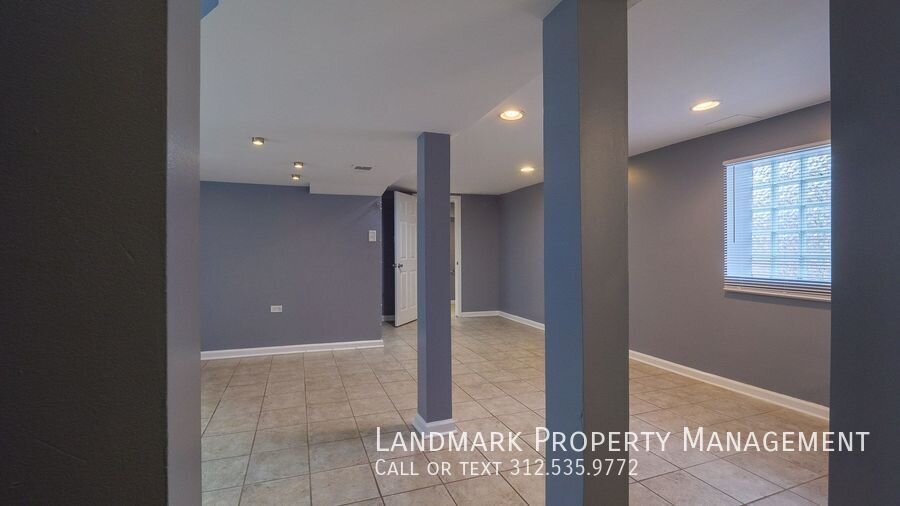 9521 S Yale Ave property image