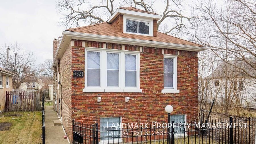 9521 S Yale Ave property image