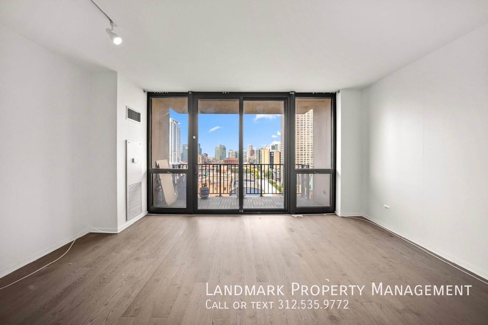 210 S Desplaines St Unit 903 property image