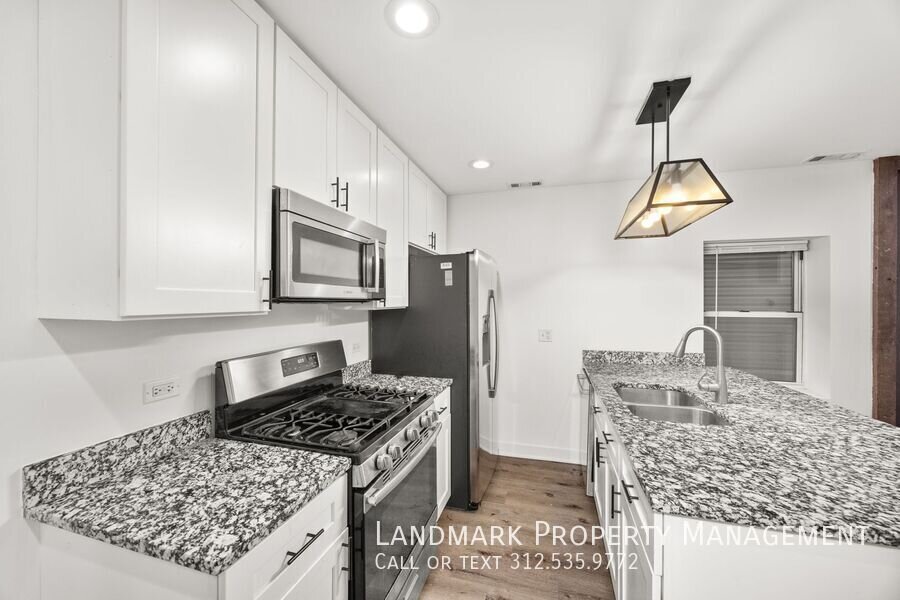 2038 W 21st St Unit Garden property image
