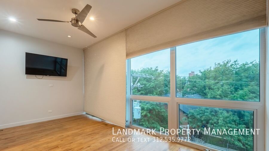 1363 W Ancona St property image