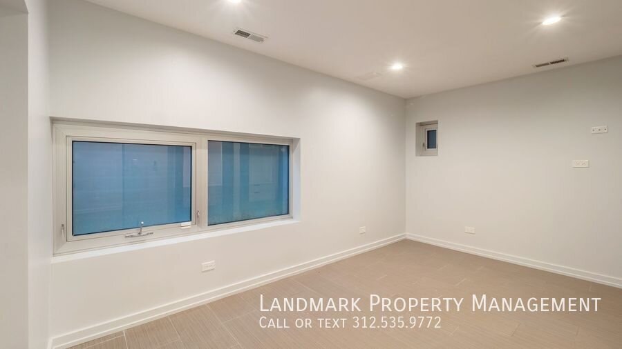 1363 W Ancona St property image