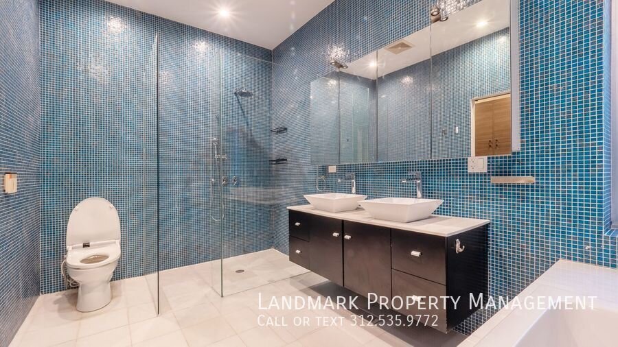 1363 W Ancona St property image