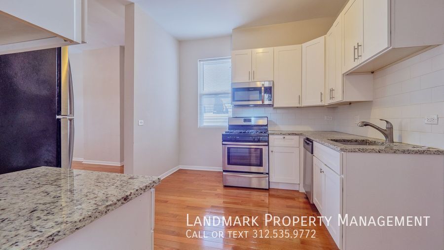 2130 W Cermak Road Unit 3R property image