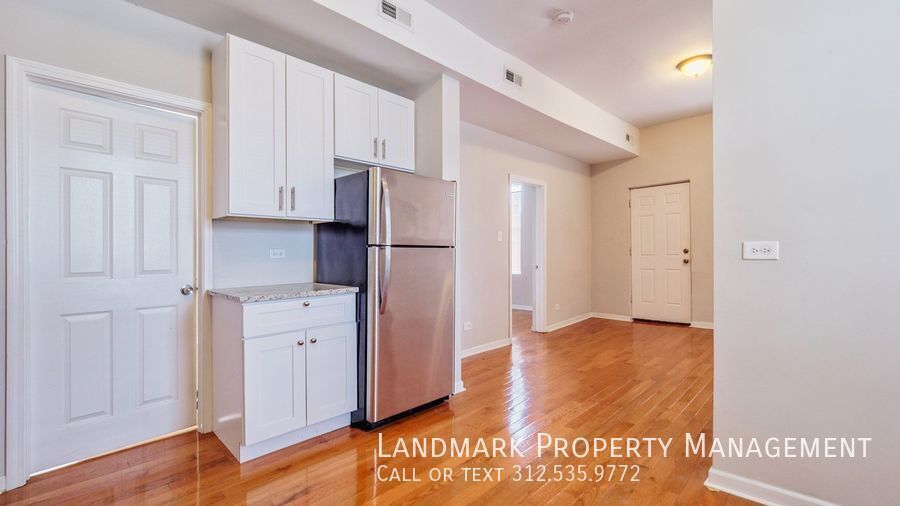 2130 W Cermak Road Unit 3R property image