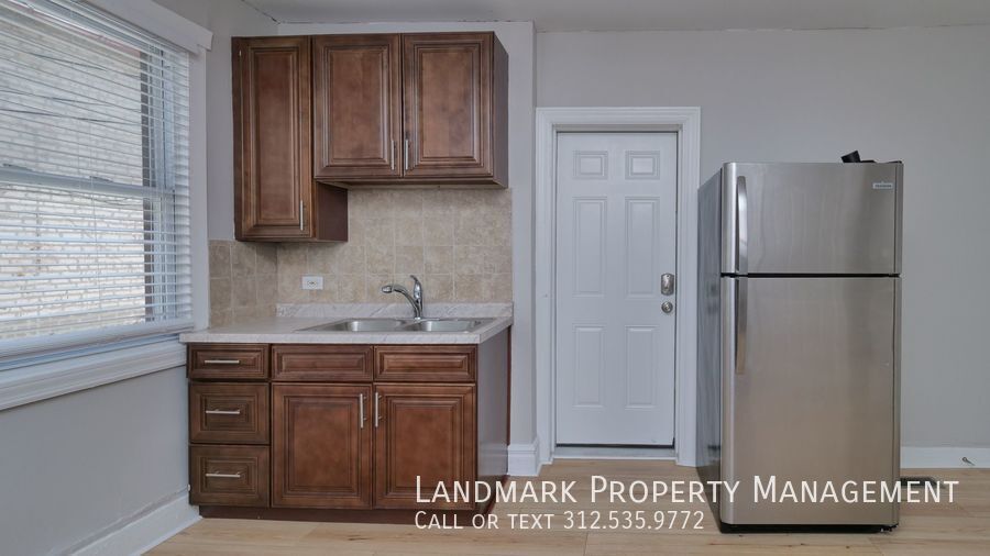 1917 S May Unit 1R property image