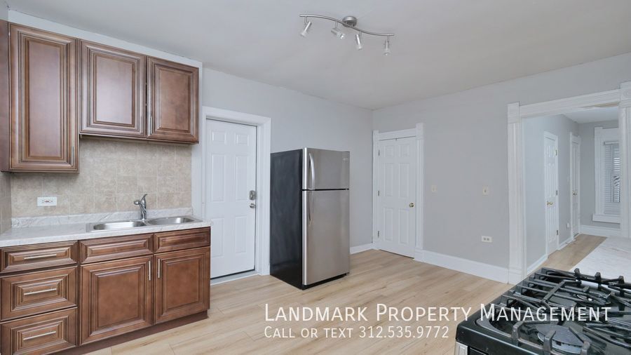 1917 S May Unit 1R property image
