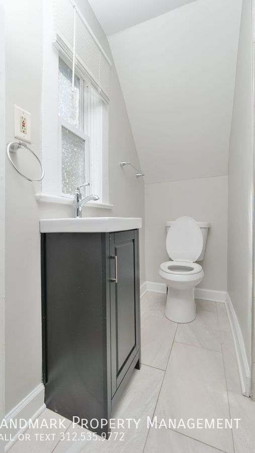 1917 S May Unit 1R property image