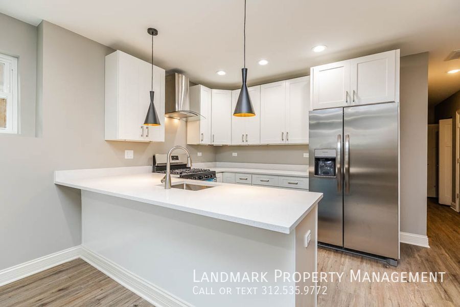 4735 S Michigan Ave Unit 1 property image