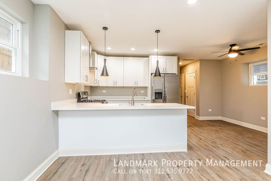 4735 S Michigan Ave Unit 1 property image