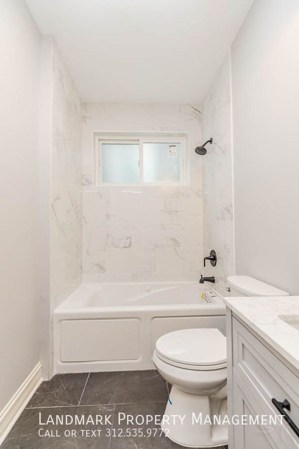 4735 S Michigan Ave Unit 1 property image