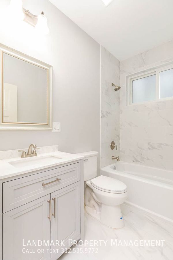 4735 S Michigan Ave Unit 1 property image
