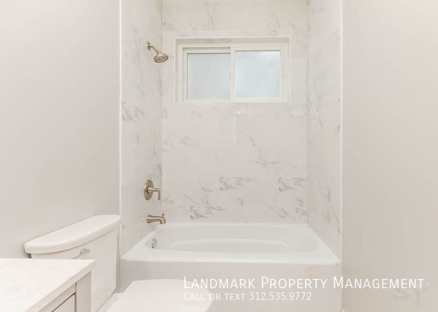 4735 S Michigan Ave Unit 1 property image
