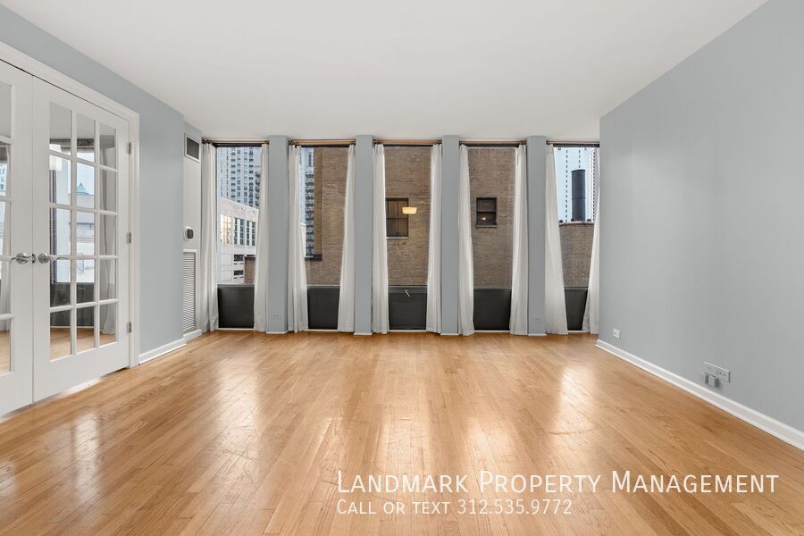 100 E Walton St Unit 17G property image
