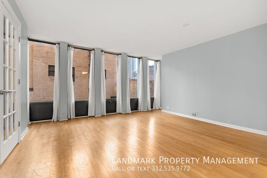 100 E Walton St Unit 17G property image