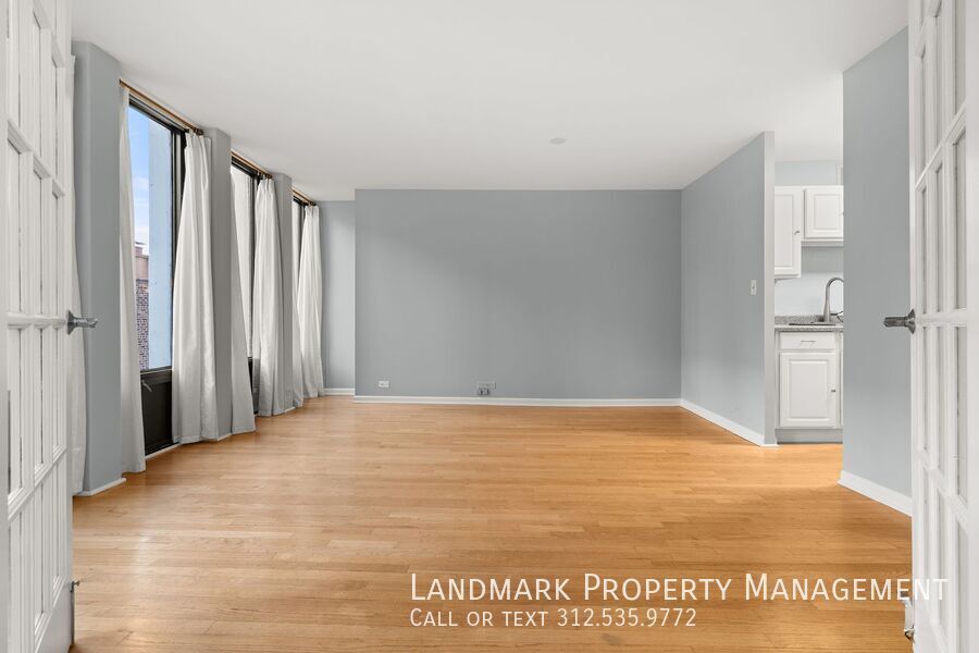 100 E Walton St Unit 17G property image