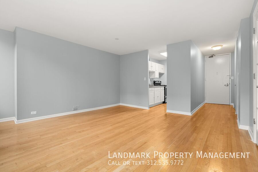 100 E Walton St Unit 17G property image