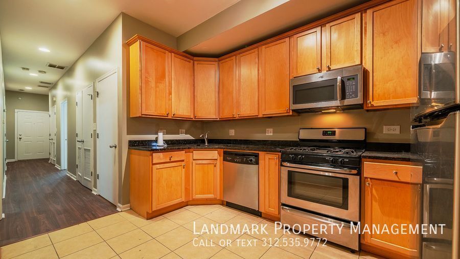 4428 S Calumet Unit G, Chicago property image
