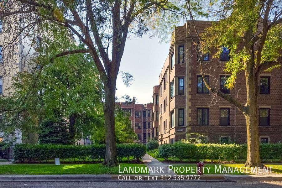 5464 S Cornell Ave Unit 3H property image