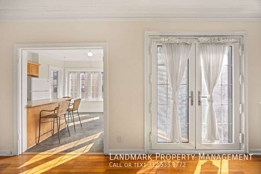 5464 S Cornell Ave Unit 3H property image