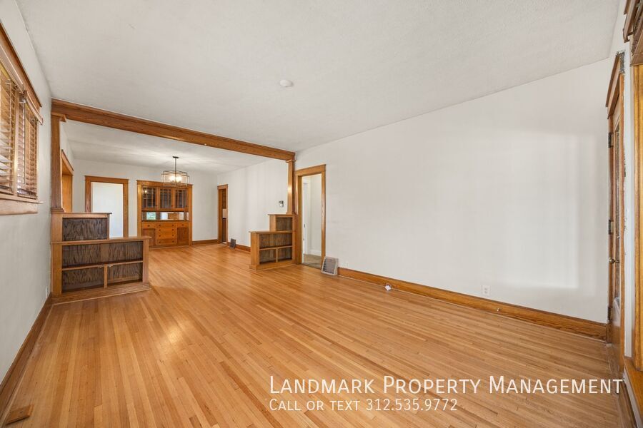 812 Farragut Pl property image