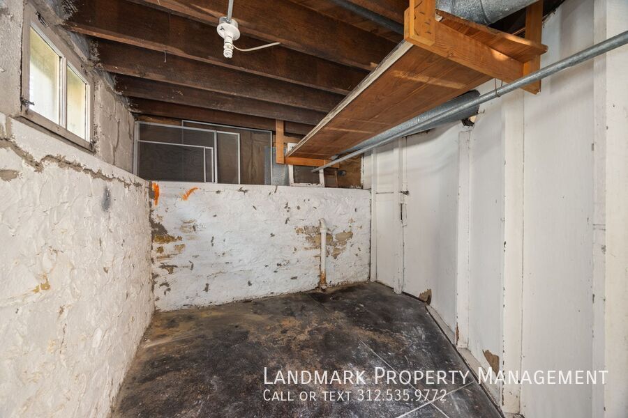 812 Farragut Pl property image