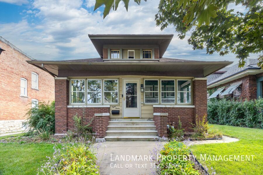 812 Farragut Pl property image