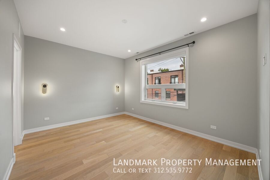 2658 N Bosworth Ave Unit 2 property image