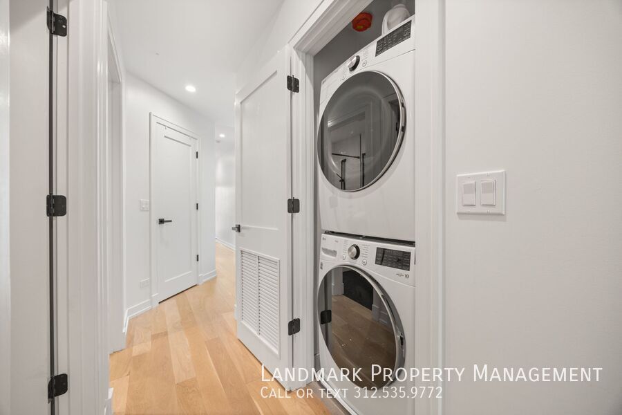 2658 N Bosworth Ave Unit 2 property image