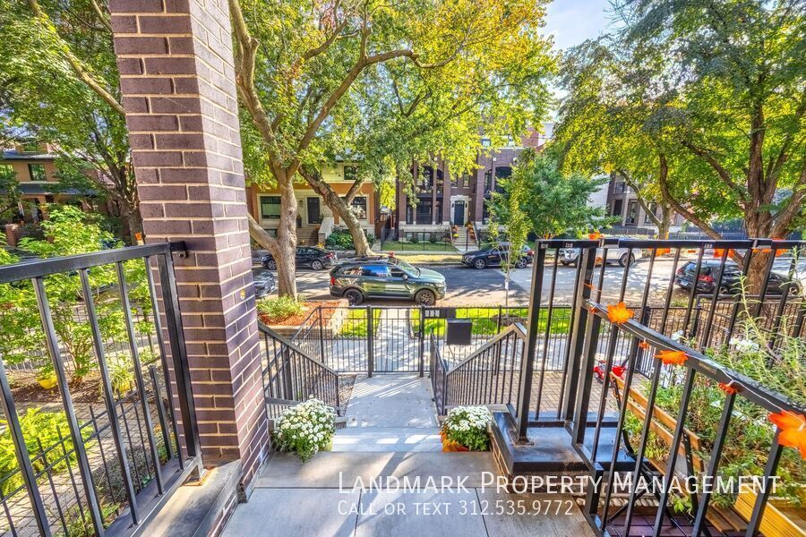 2658 N Bosworth Ave Unit 2 property image