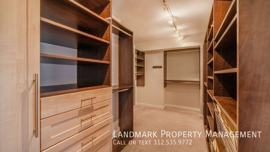 253 E Delaware Place Unit 6FH property image