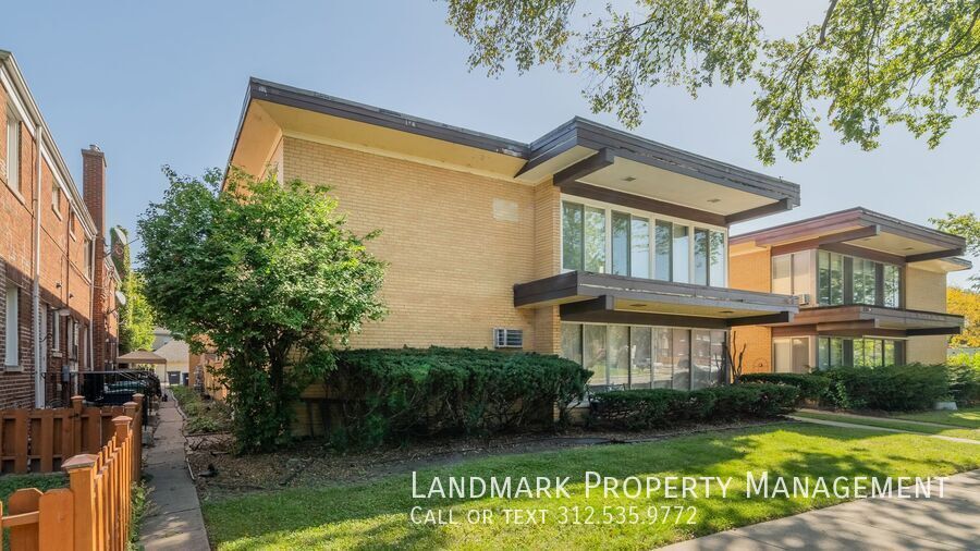 1209 Harlem Unit 8 property image