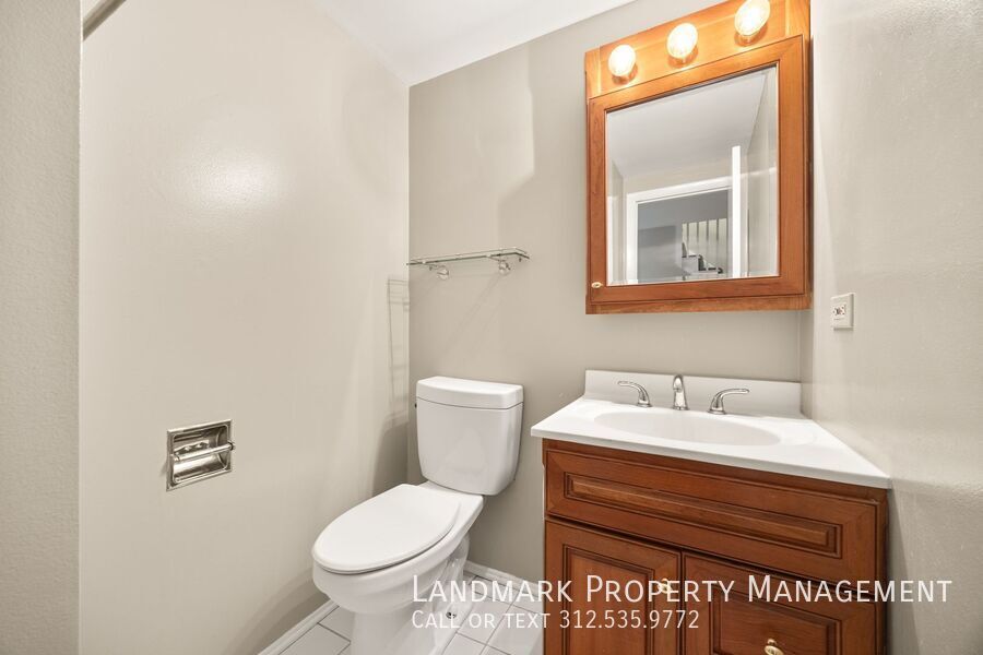 824 S May St Unit B property image