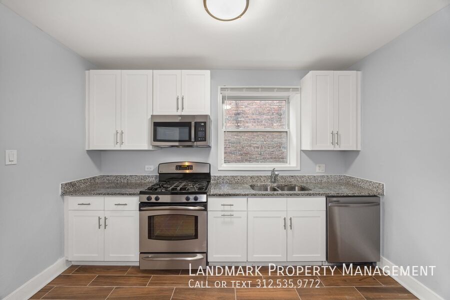 3817 N Sawyer Ave Unit 2 property image