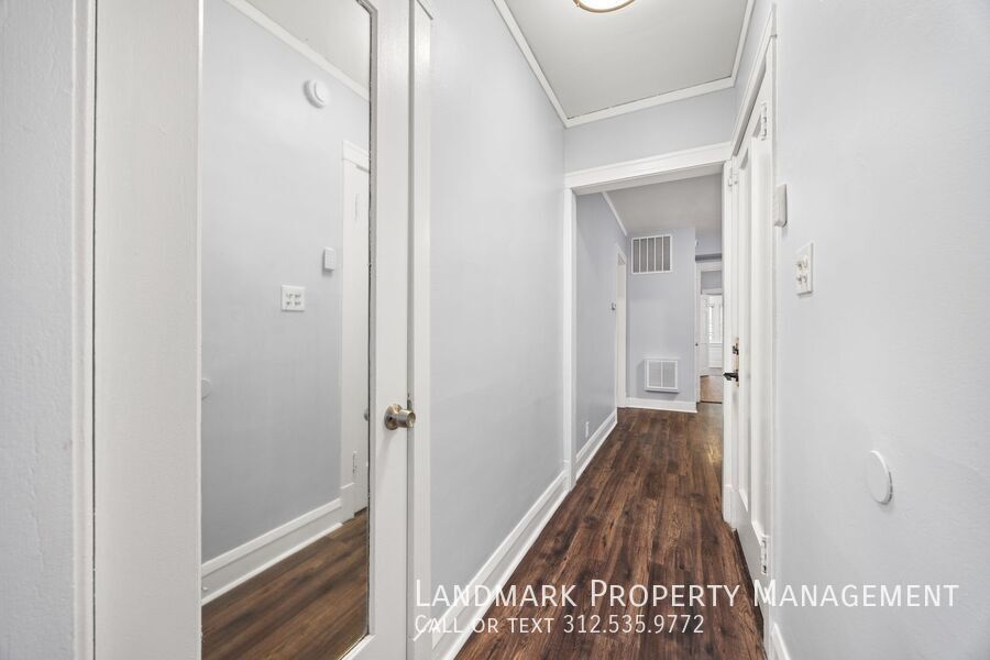 3817 N Sawyer Ave Unit 2 property image