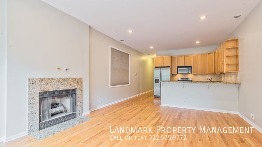 1524 N Bosworth Unit 2 property image