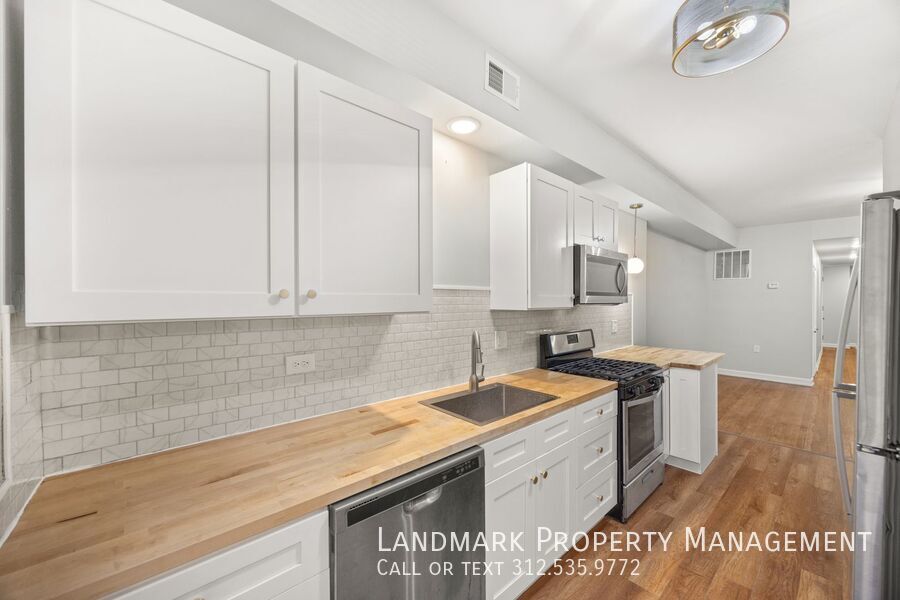 4723 S Forrestville Ave Unit 3 property image