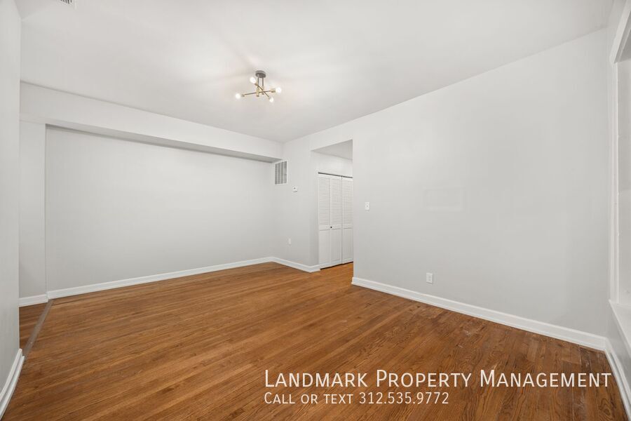 4723 S Forrestville Ave Unit 3 property image