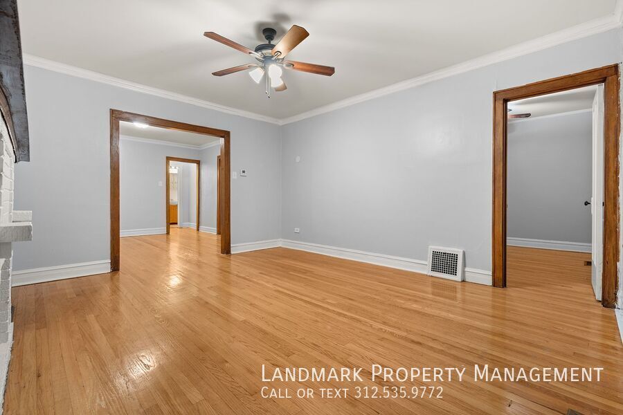 4144 N Mozart St Unit 1W property image