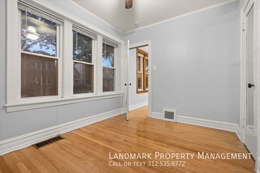 4144 N Mozart St Unit 1W property image